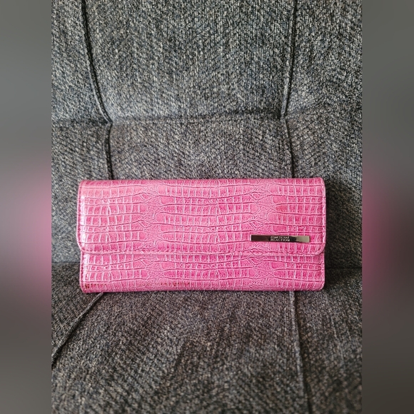 Reaction Kenneth Cole Handbags - Kenneth Cole Reaction Hot Pink Croc Embossed Wallet